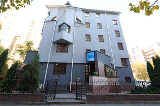 Отель Жайвир Киев-0
